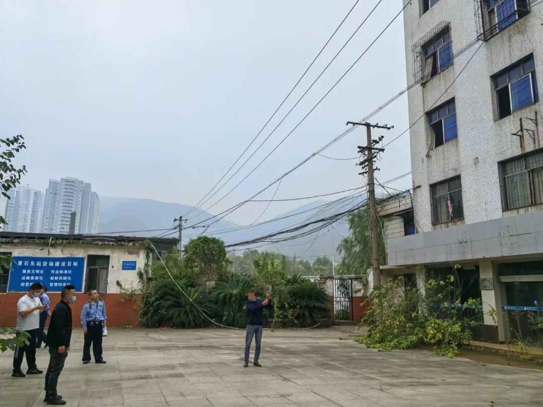 男子“扫楼式”盗拆空调外机,获利4万余元被抓获 男子“扫楼式”盗拆空调外机,获利4万余元被抓获