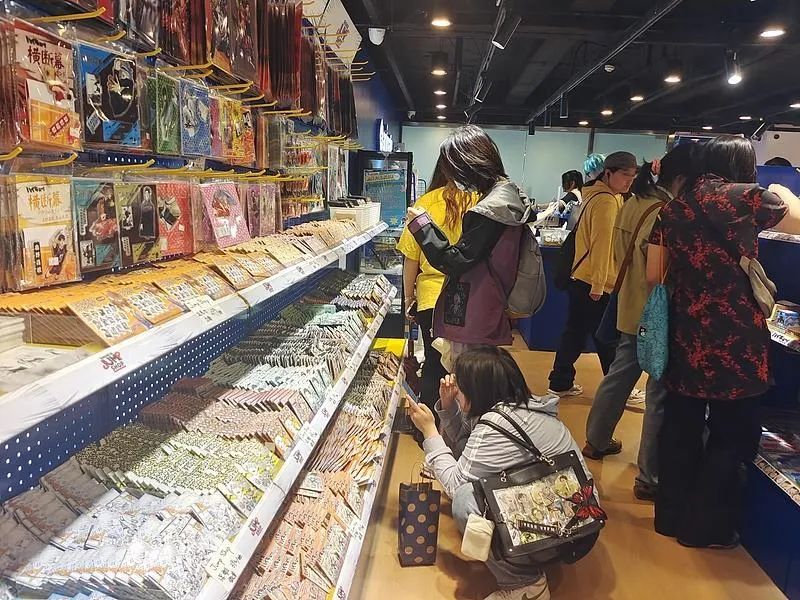 一出手就成百上千,中小学生流行买“谷子”?警惕! 一出手就成百上千,中小学生流行买“谷子”?警惕!