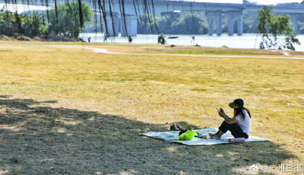 广州一废弃沙场变身网红露营公园 广州一废弃沙场变身网红露营公园