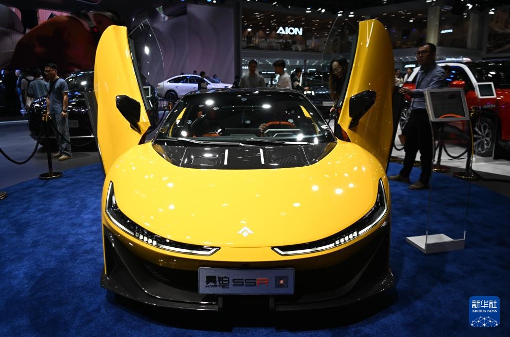 广州车展开幕 新能源车受关注 广州车展开幕 新能源车受关注