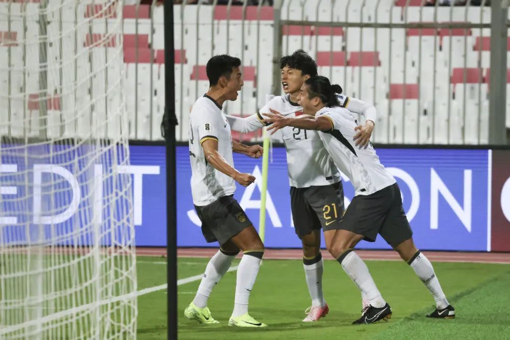 国足vs日本，球票全部售罄