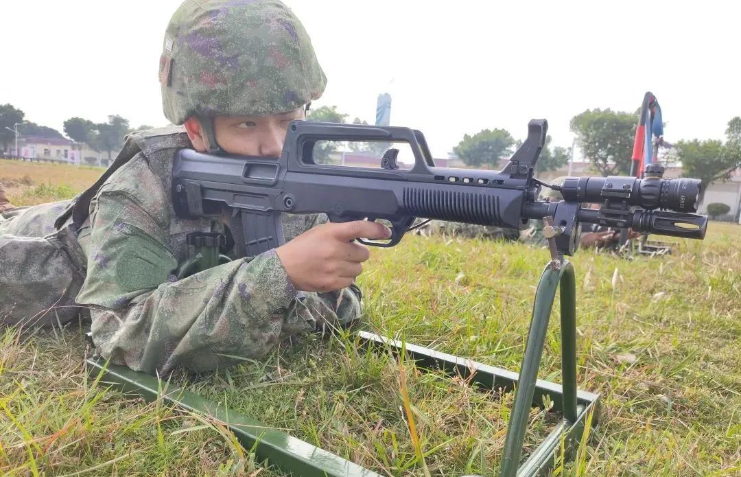 开挂了?!这名新兵连续3次50环 开挂了?!这名新兵连续3次50环