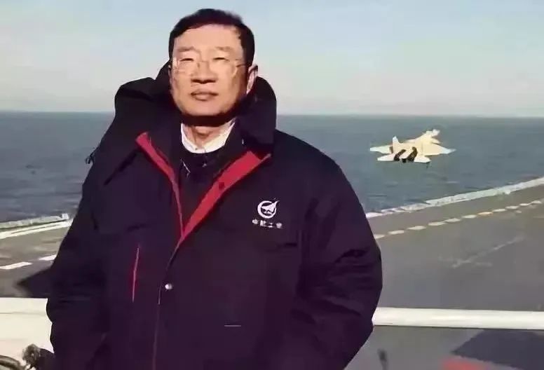 歼-35真的来了！你看到了吗？