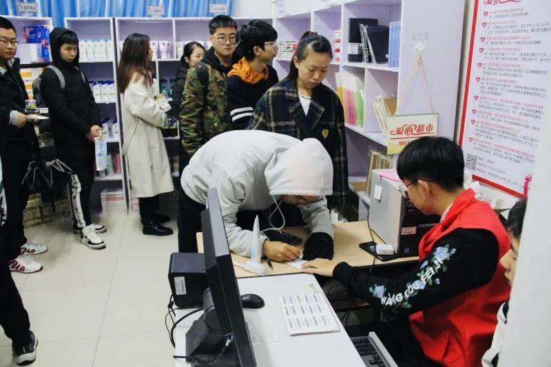 报“暗号”就能领免费早餐?被高校这些操作狠狠感动了…… 报“暗号”就能领免费早餐?被高校这些操作狠狠感动了……