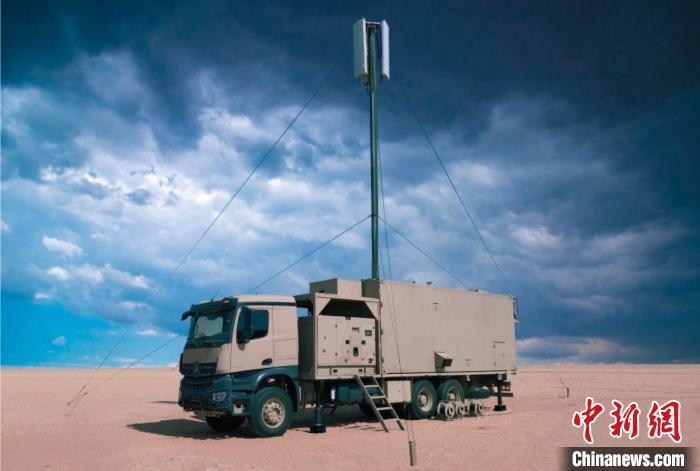 “天穹”综合反无人机作战体系亮相航展:以“火眼金睛”布“天罗地网” “天穹”综合反无人机作战体系亮相航展:以“火眼金睛”布“天罗地网”