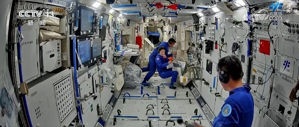 “太空出差”超半月 神舟十九号乘组高效开展在轨工作