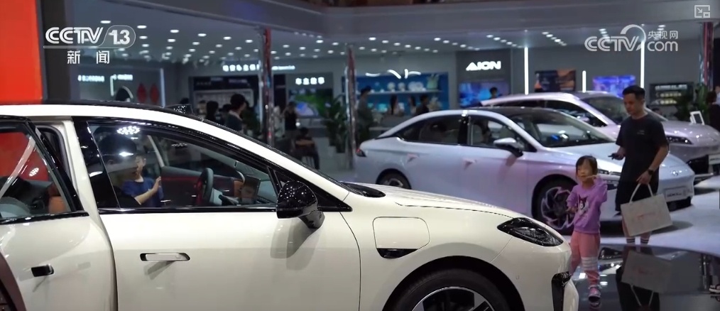 跟上“新”形势,年产迈上千万辆!新能源汽车市场智能化爆发 跟上“新”形势,年产迈上千万辆!新能源汽车市场智能化爆发
