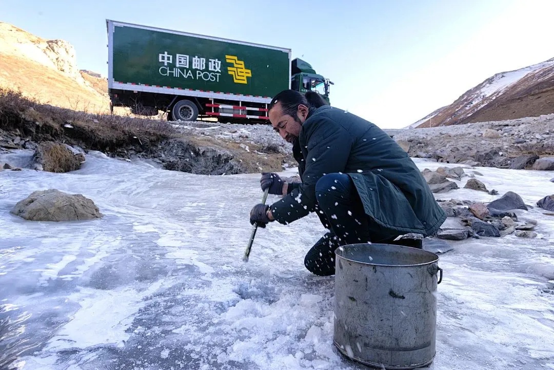 “听得懂话”的理发师晓华，成了“网友甄选”的最强Tony