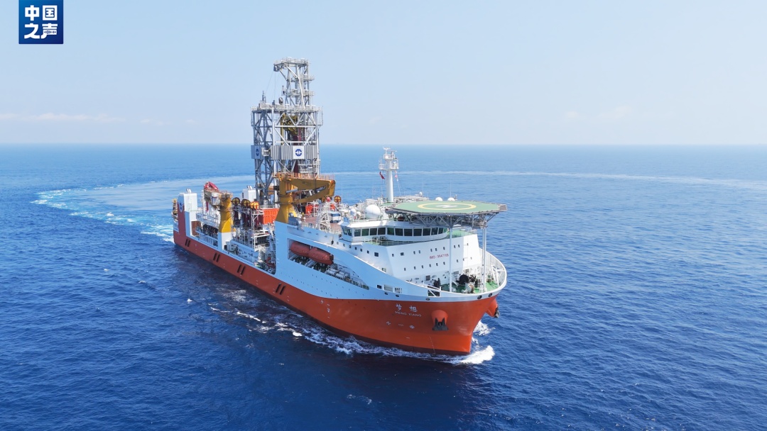 我国首艘！今天入列的“梦想”号有多先进→