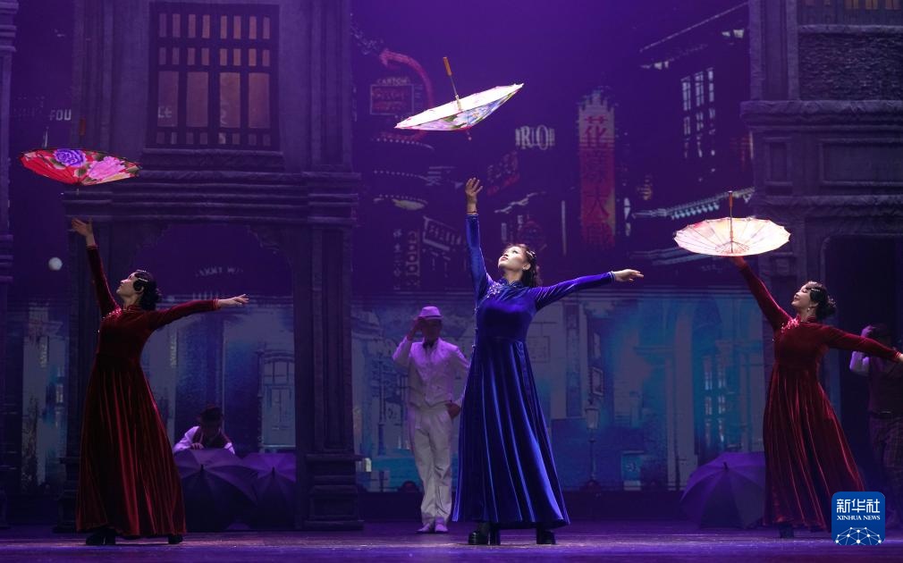 新时代全国优秀杂技节目展演在京举办