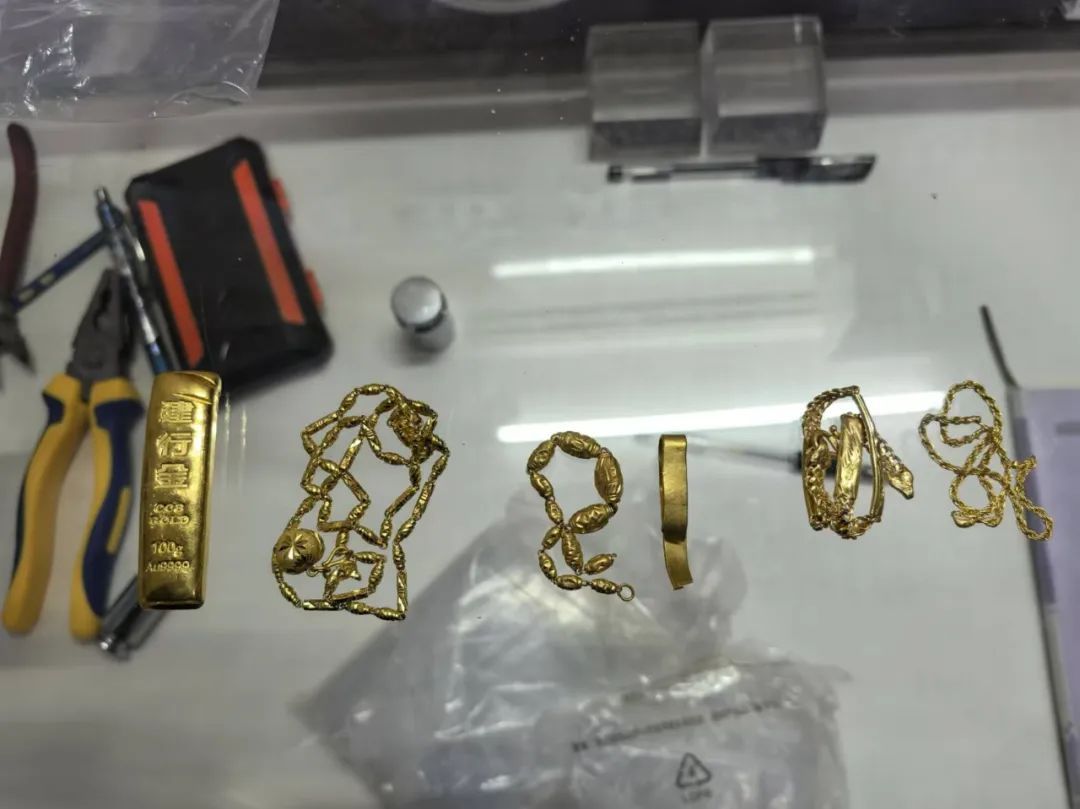 “黄金洗钱”诈骗,抓了! “黄金洗钱”诈骗,抓了!