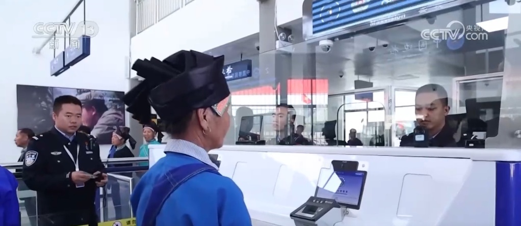 中越两条出入境通道临时开放客运功能 口岸的“通”与“便”推动货畅其流 中越两条出入境通道临时开放客运功能 口岸的“通”与“便”推动货畅其流