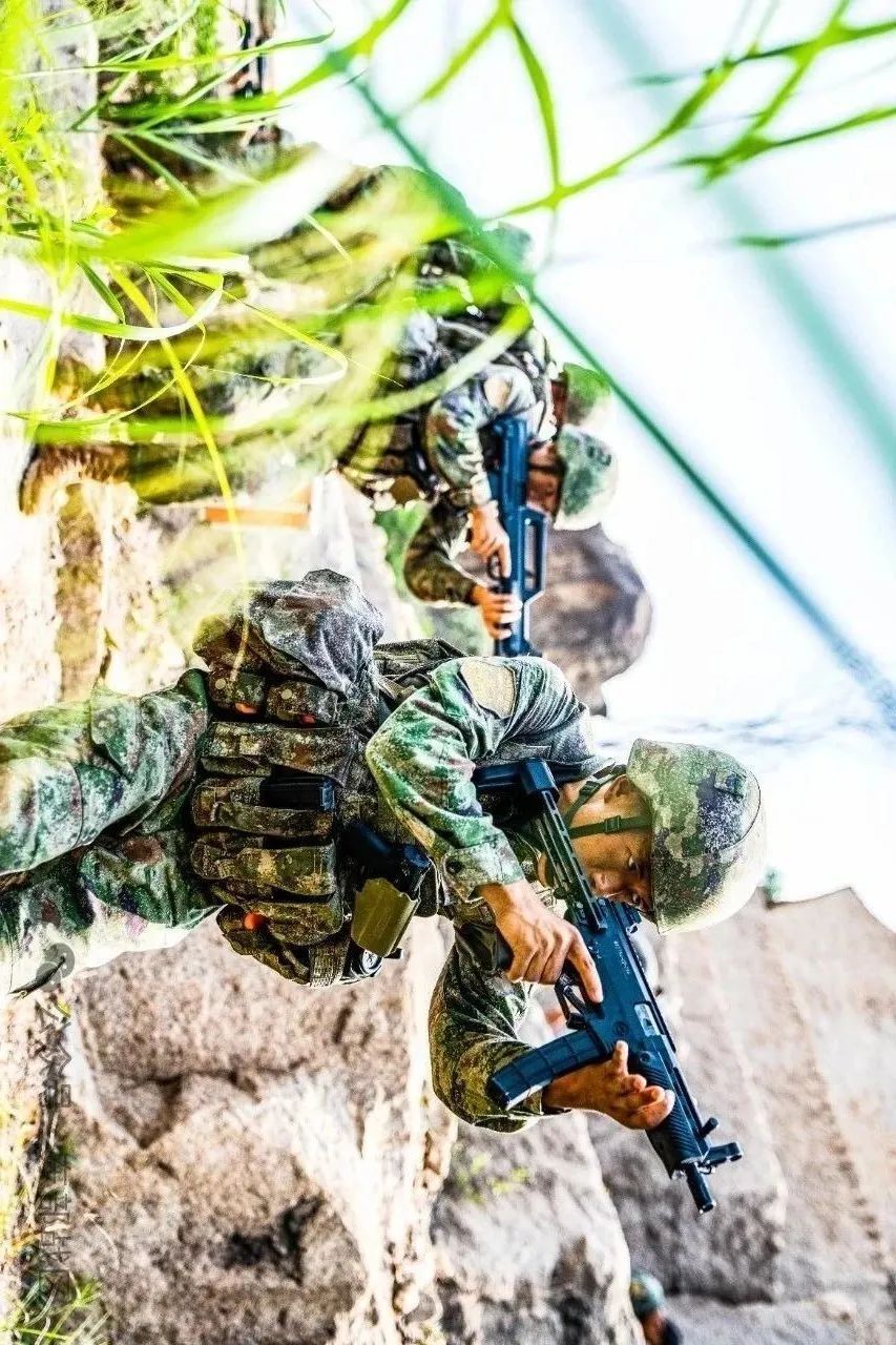 帅气大图！侦察兵高清壁纸来了