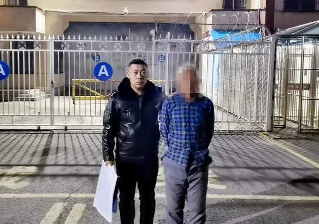 一男子在呼和浩特拾荒被抓,真实身份竟是命案逃犯! 一男子在呼和浩特拾荒被抓,真实身份竟是命案逃犯!