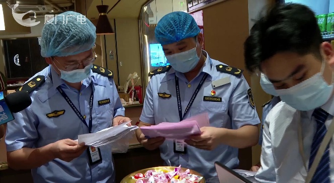 突击检查！我们能放心吃吗？厦门知名火锅店后厨情况→