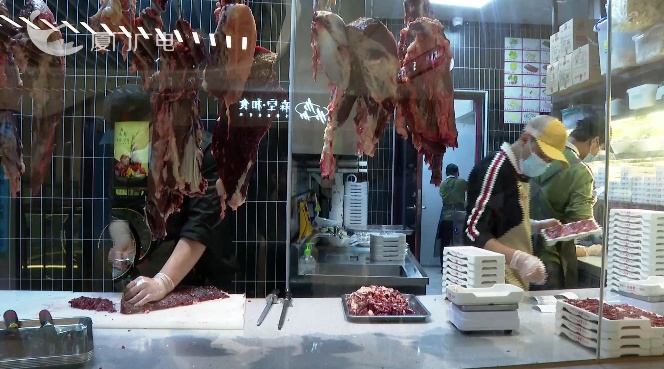 突击检查！我们能放心吃吗？厦门知名火锅店后厨情况→