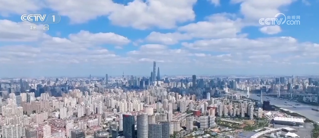 利好消息不断、政策“组合拳”发力 各地房地产市场持续火热