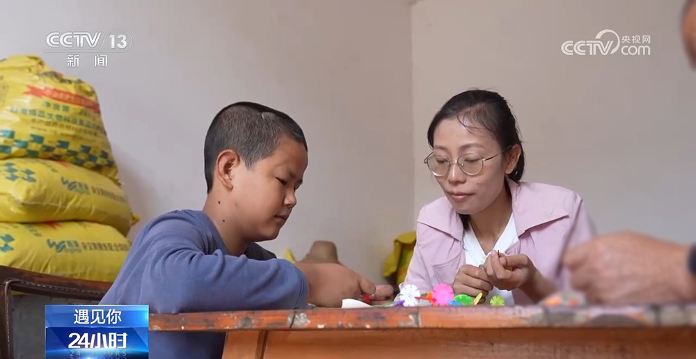 陈艳辉：骑摩托车“送教上门”的乡村女教师