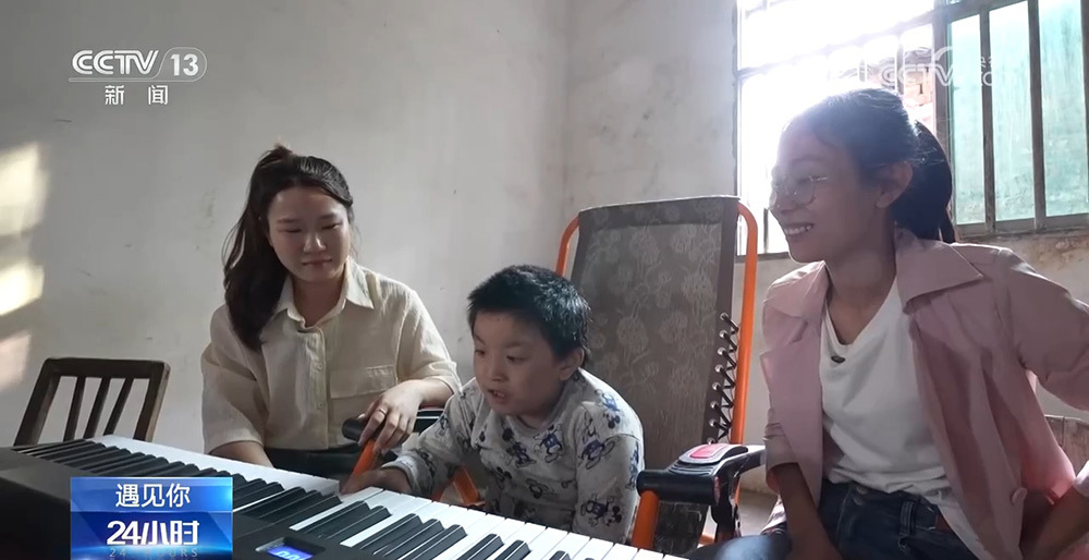 陈艳辉：骑摩托车“送教上门”的乡村女教师