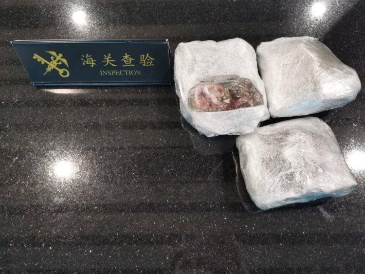 合计22件，净重3.36千克！汕头海关查获一批暹罗鳄爪