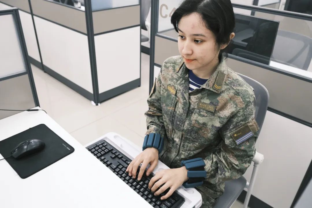 恭喜！00后娜扎，第一名！