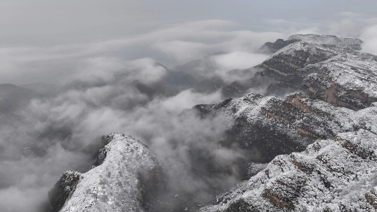 永济五老峰，今冬首场雪