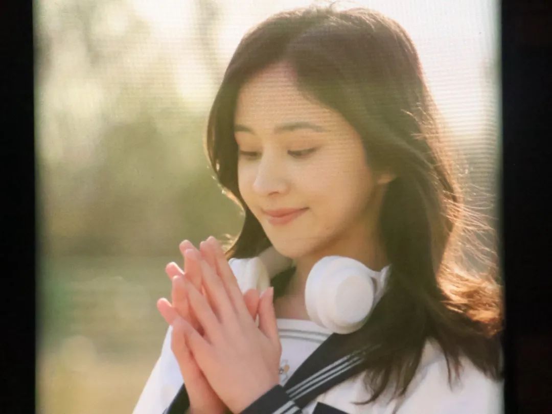 恭喜！00后娜扎，第一名！