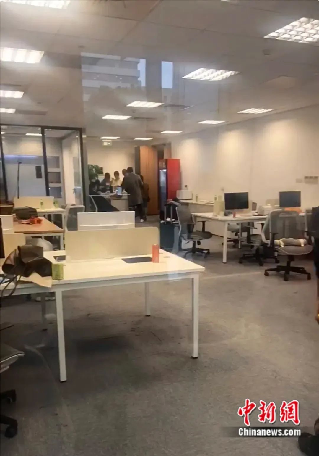 网购黄金后平台跑路?案值或达数千万 网购黄金后平台跑路?案值或达数千万