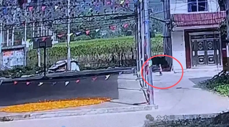 网传广西一走失男童被找到时赤身裸体,疑似被拐!调查后发现…… 网传广西一走失男童被找到时赤身裸体,疑似被拐!调查后发现……