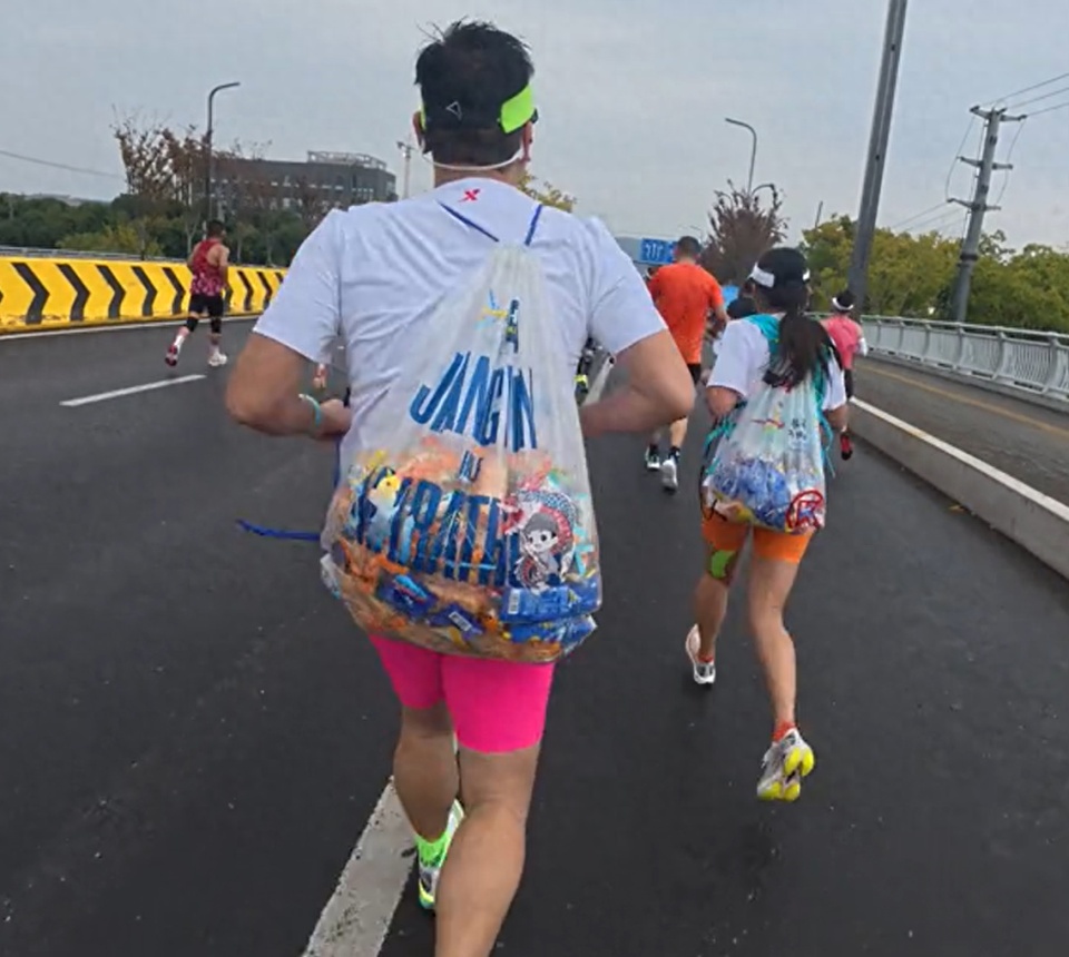 惹众怒！苏州马拉松这对男女已找到，两人说……