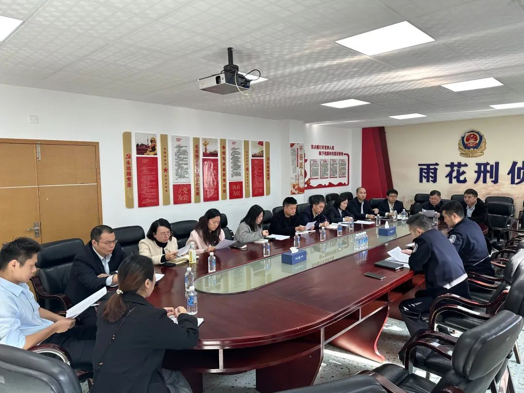 长沙刘女士一次性取出100万现金,民警急了! 长沙刘女士一次性取出100万现金,民警急了!