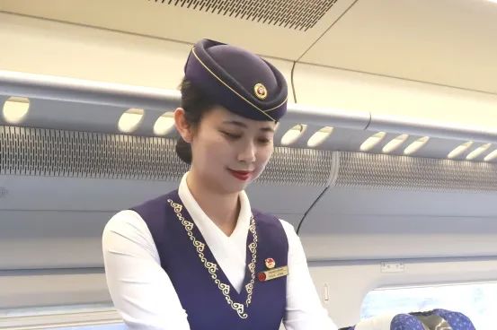 惊艳！铁路版羽绒服上新！