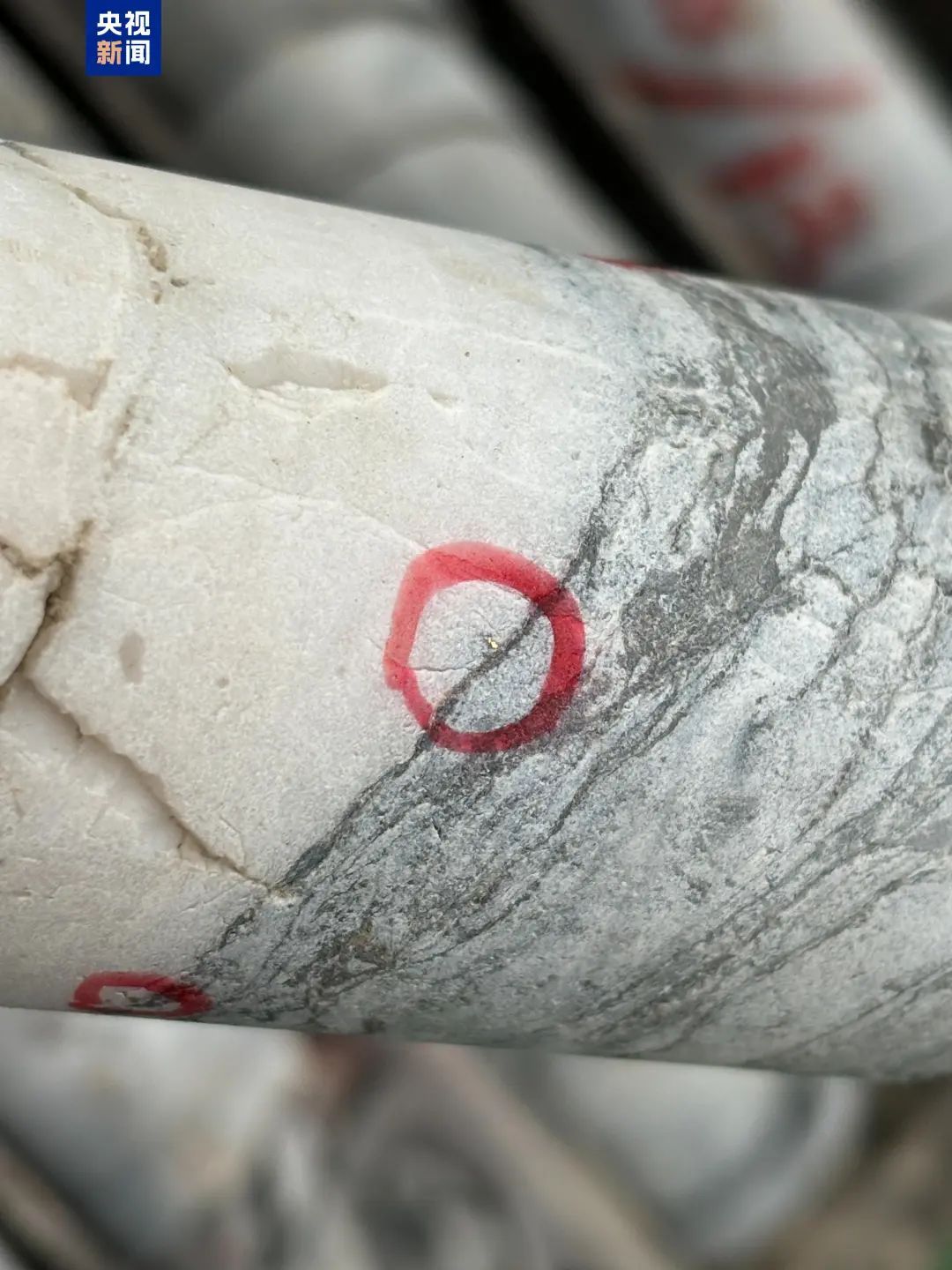 黄金！重大发现！储量超1000吨