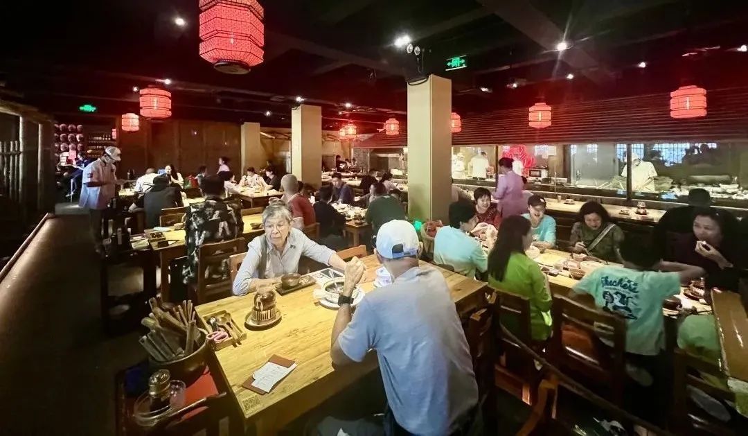 “没想到!”从早到晚人人人人人……这快乐广州人秒懂 “没想到!”从早到晚人人人人人……这快乐广州人秒懂