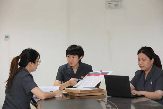 网约车一年多碰撞41次,是巧合还是故意? 网约车一年多碰撞41次,是巧合还是故意?