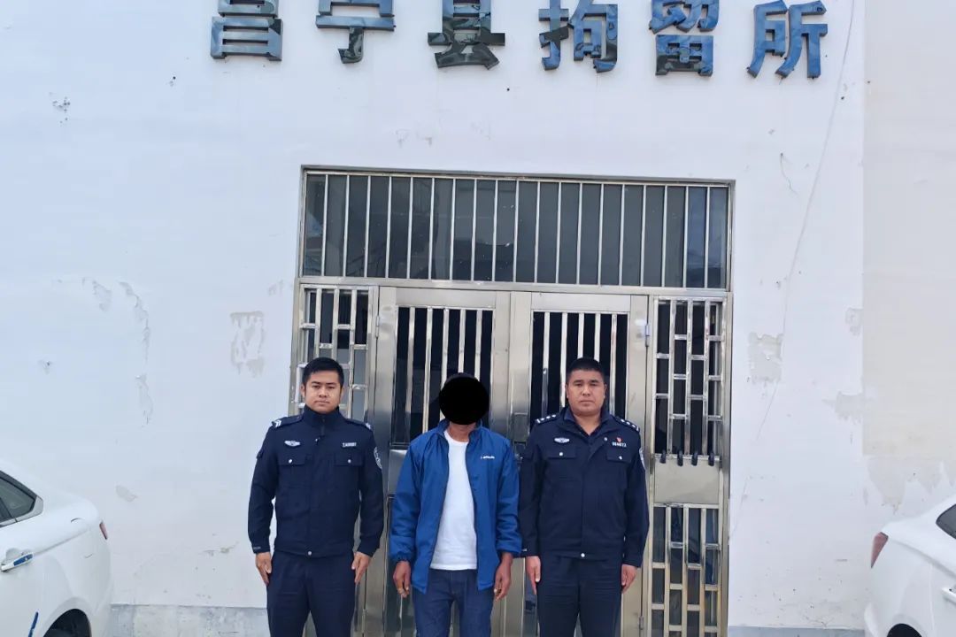 男子多次恶意拨打派出所接警电话 拘! 男子多次恶意拨打派出所接警电话 拘!