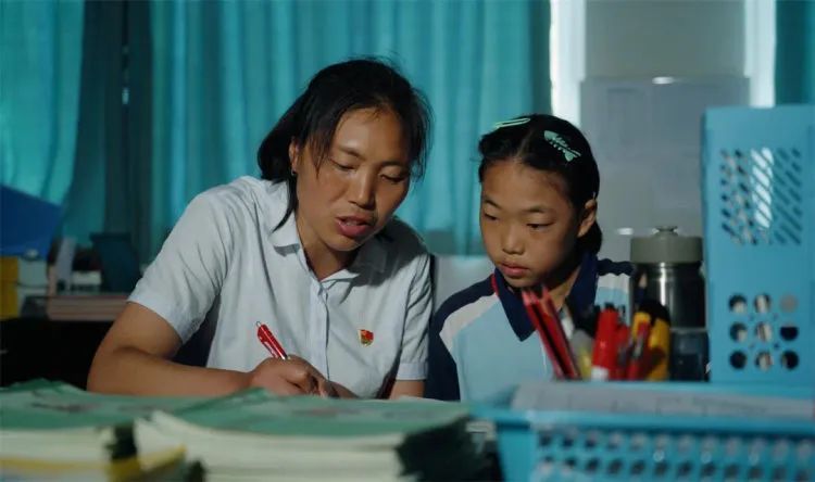 学体育专业能当好数学老师吗?她做到了! 学体育专业能当好数学老师吗?她做到了!