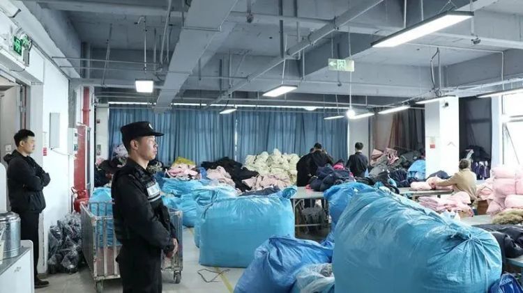不要买!湖州警方通报:查获超7万件,含量基本为0 不要买!湖州警方通报:查获超7万件,含量基本为0