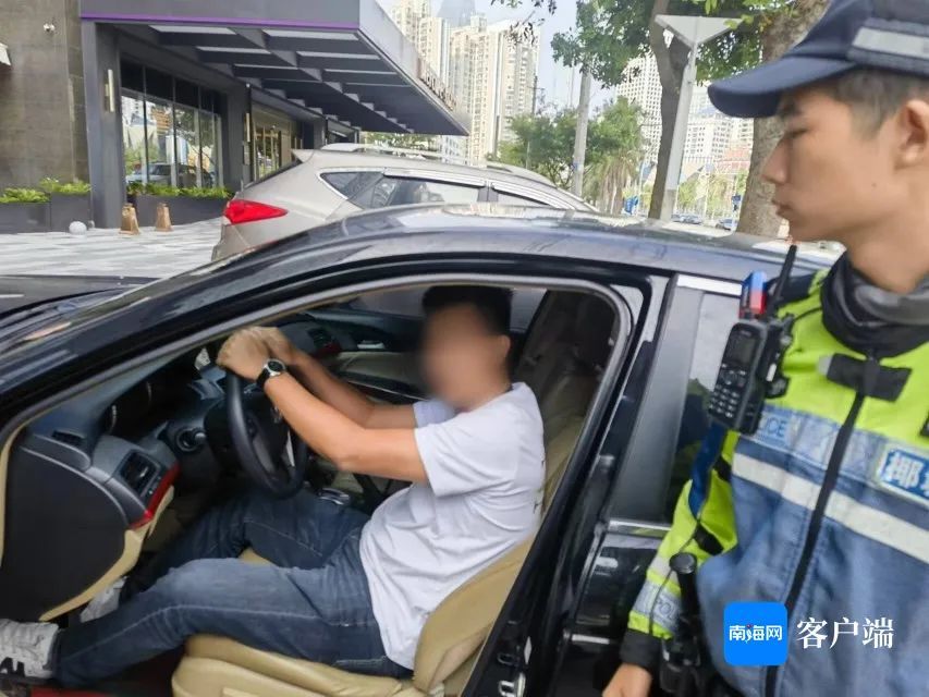 海口男子一大早开车撞护栏,交警一查:有蹊跷! 海口男子一大早开车撞护栏,交警一查:有蹊跷!