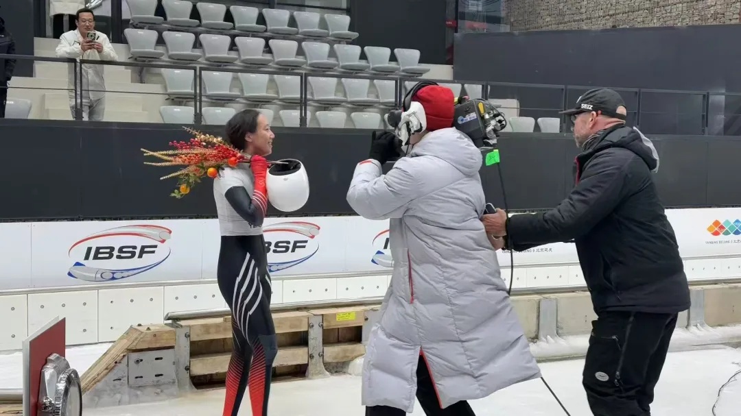 中国首位女子钢架雪车世界杯冠军!内蒙古姑娘赵丹好样的! 中国首位女子钢架雪车世界杯冠军!内蒙古姑娘赵丹好样的!