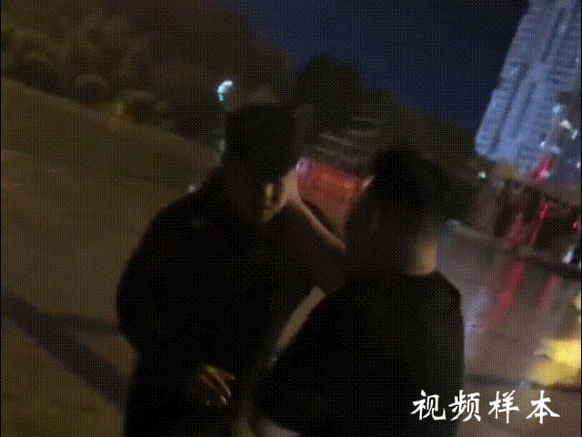 三男子“为复仇在广场约架”？警方：罚！