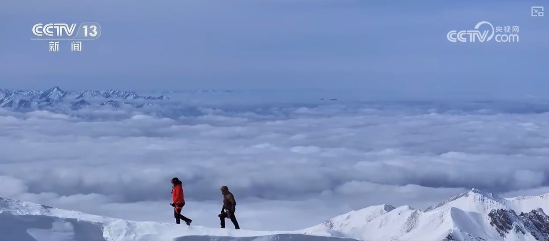 “冷”资源变身“热”经济 “滑雪+”激活冬日旅游市场新活力 “冷”资源变身“热”经济 “滑雪+”激活冬日旅游市场新活力