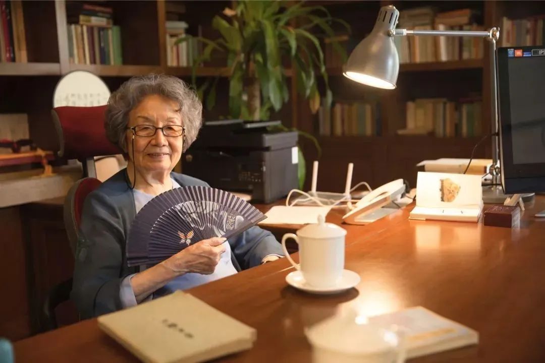 别了！ “诗词的女儿”叶嘉莹，一生只做这件事