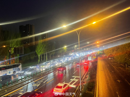 北京大风雨雪降温强势来袭