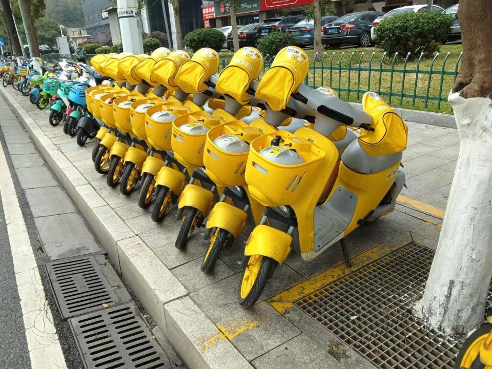 气温下降,长沙8000辆“小黄车”加装防风手套,骑车不怕“冻手”了! 气温下降,长沙8000辆“小黄车”加装防风手套,骑车不怕“冻手”了!