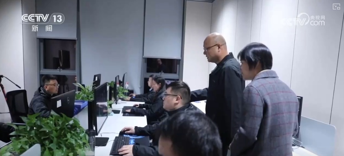 创新求变“拖举”起新机遇 企业打包式“出海”含“智”量更高