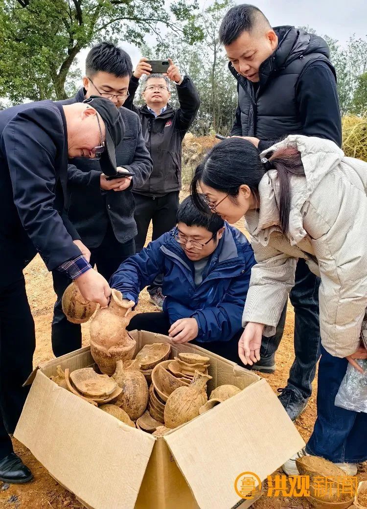 南昌一施工现场挖出多件文物！