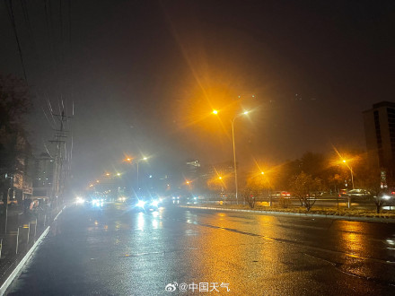 北京大风雨雪降温强势来袭
