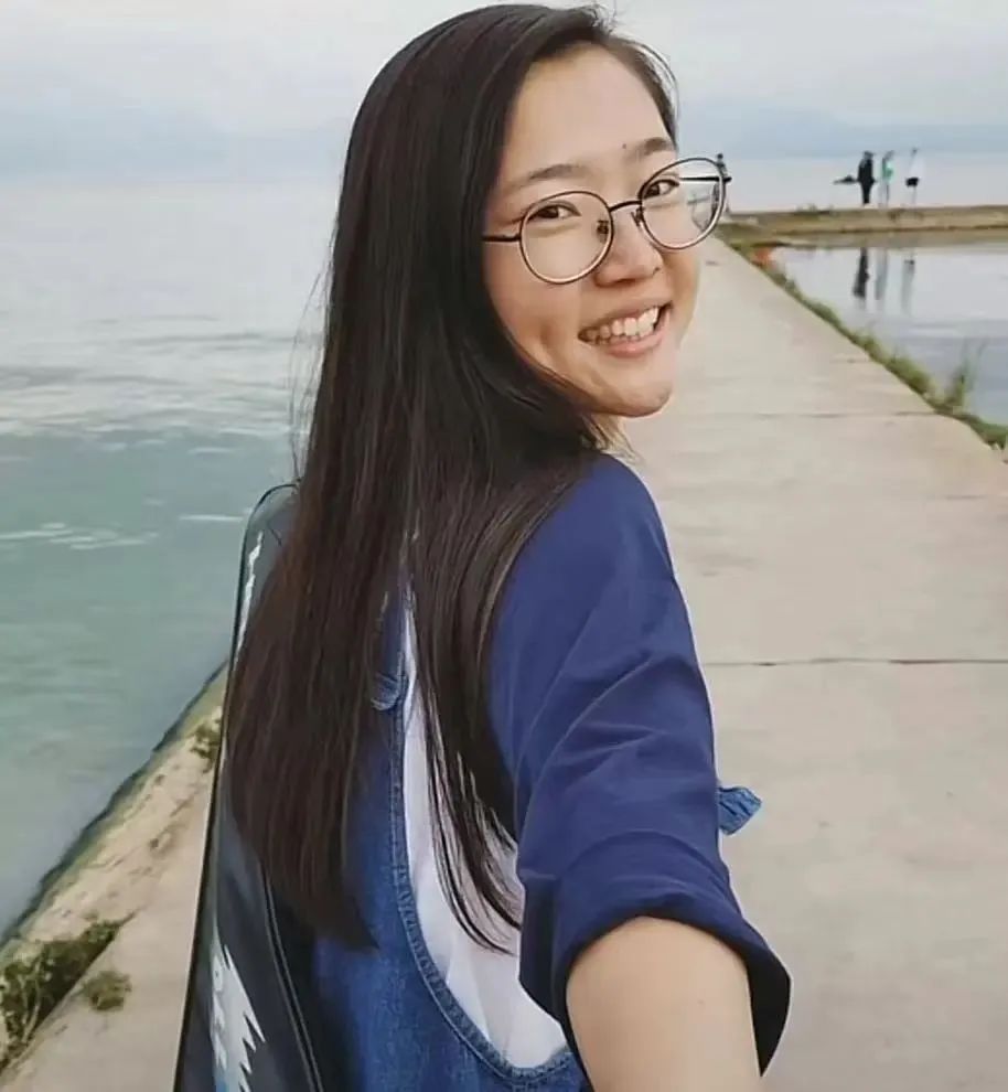 超强反差感！这位中医甜妹拿下格斗冠军！有梦就要追！