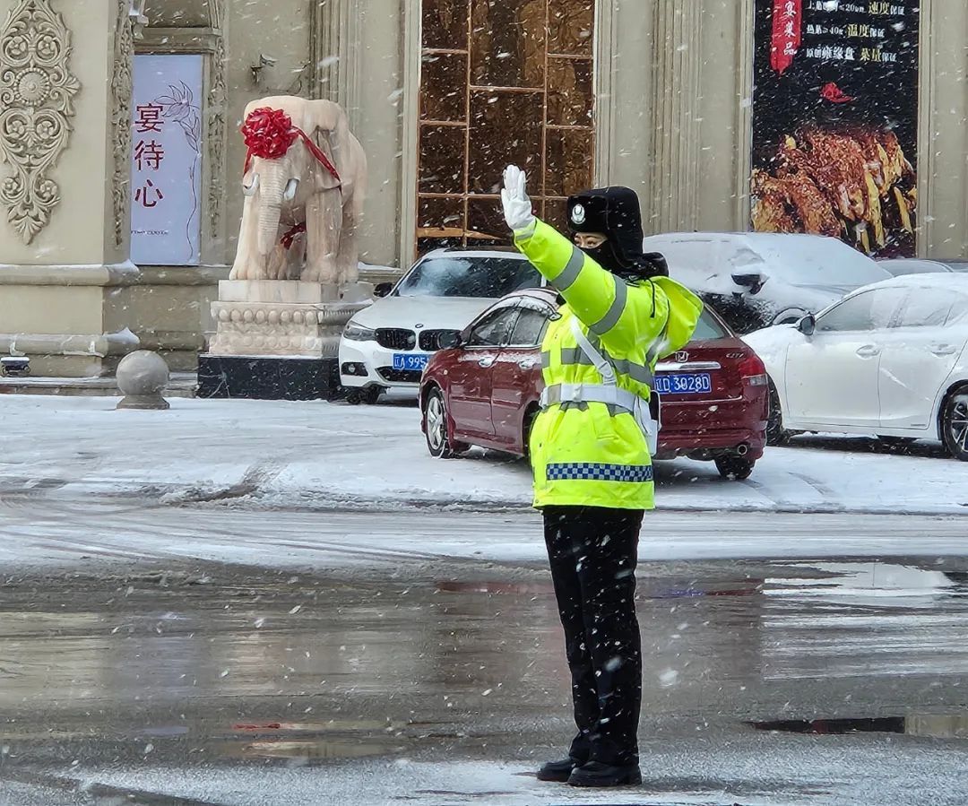 辽宁：昼夜奋战迎“初雪” 多措并举保畅通